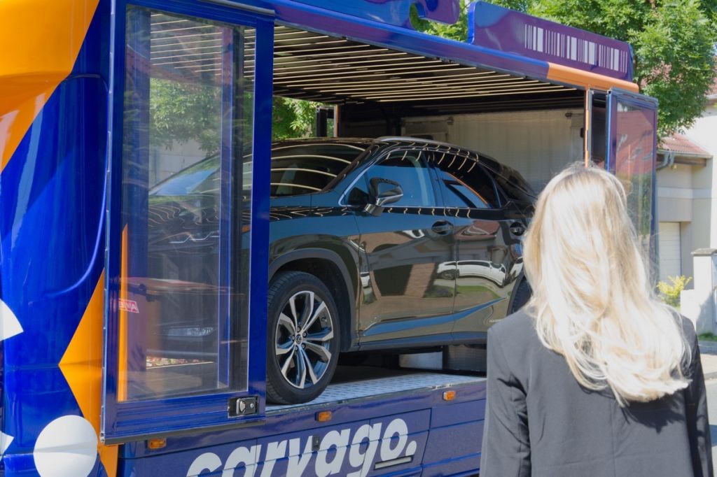 SUV tvoří víc než třetinu online prodeje ojetin