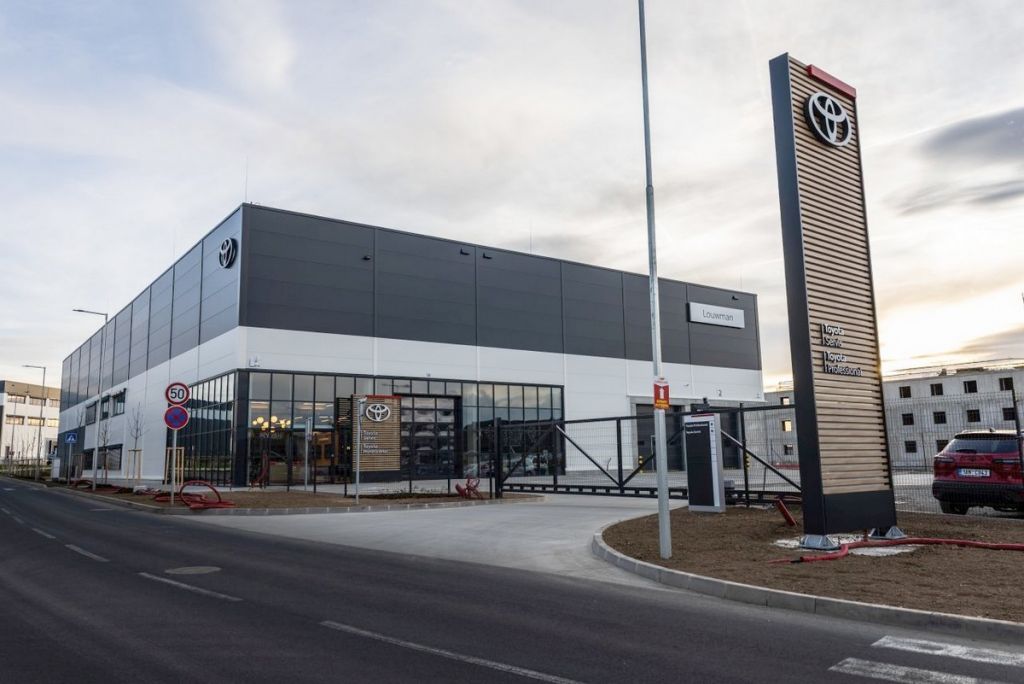 Toyota má v Tuchoměřicích centrum užitkových vozů