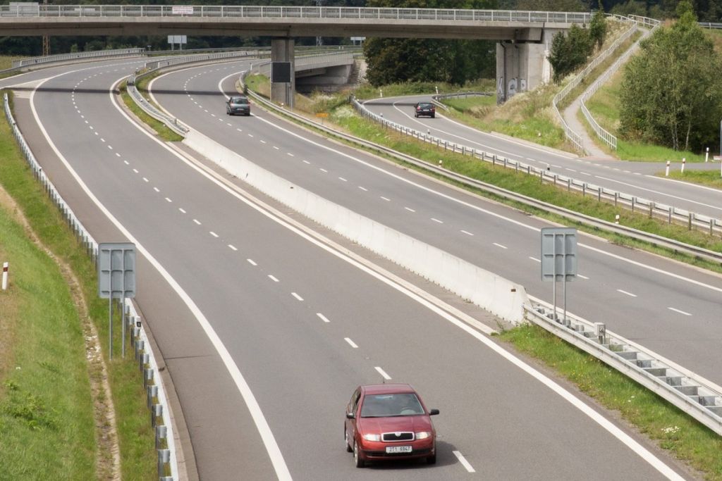 ČR se blíží hranici 7 milionů aut